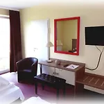 Hotel Lindenberger Hof 3*