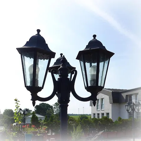 Lindenberger Hof מלון ארנספלדה