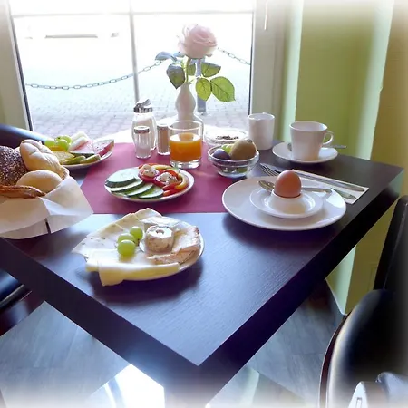 Lindenberger Hof מלון ארנספלדה