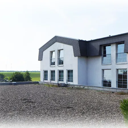 Lindenberger Hof מלון