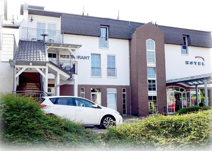 Lindenberger Hof فندق أهرينسفيلد