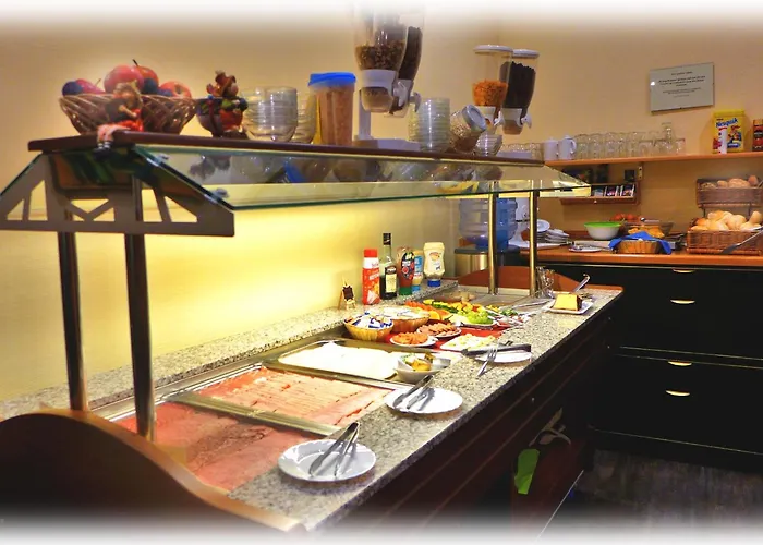 Lindenberger Hof فندق