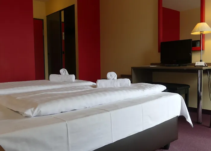 Lindenberger Hof فندق